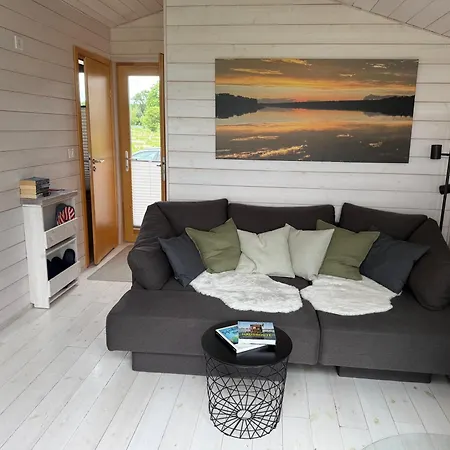 102 Tiny House In Erster Reihe Mit Kamin & Blick Ins Gruene בית נופש